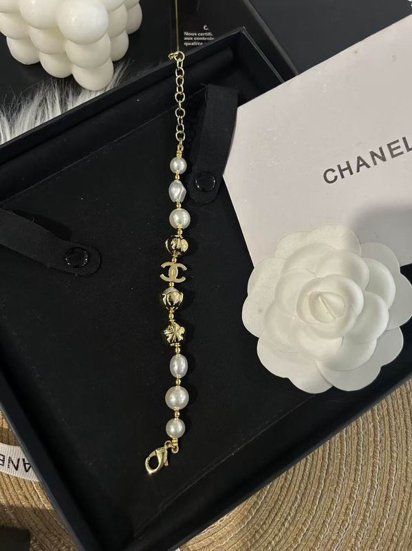 Chanel Bracelet 09yxs04